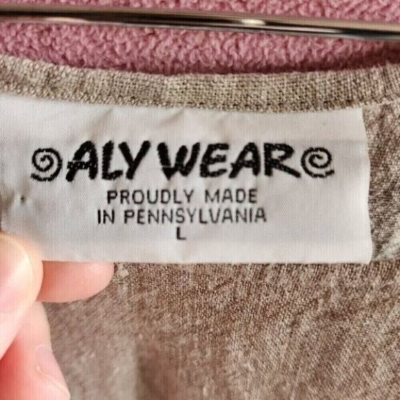 AlyWear Linen Dress - Picture 2 of 4